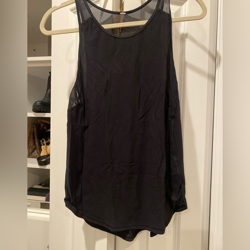 Lululemon 3 pack tops | red, black and maroon | size6 - Picture 2 of 12